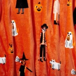 Hyde & EEK! Boutique Trick or Treaters Printed Plush Halloween Throw Blanket - Hyde & EEK! Boutique™ 5 Hyde & EEK! Boutique Trick or Treaters Printed Plush Halloween Throw Blanket - Hyde & EEK! Boutique™ -HYDE & EEK BOUTIQUE Store GUEST aae0e0c3 e4d4 4f92 a977 e4a6216ac950