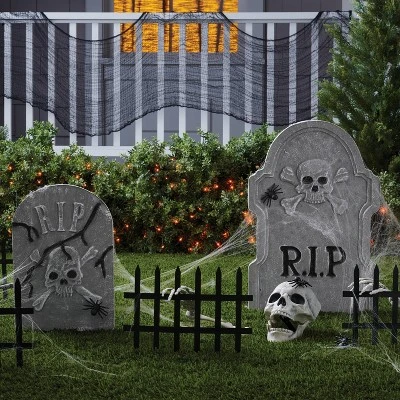 Hyde & EEK! Boutique 18pc Cemetery Scene Setter Kit Halloween Decorative Prop - Hyde & EEK! Boutique™ 1 Hyde & EEK! Boutique 18pc Cemetery Scene Setter Kit Halloween Decorative Prop - Hyde & EEK! Boutique™