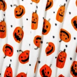 Hyde & EEK! Boutique Tossed Small Jack-O-Lanterns Halloween Throw Blanket - Hyde & EEK! Boutique™ -HYDE & EEK BOUTIQUE Store GUEST ebfea6e4 fa33 4102 9a56 7e60770e44ec